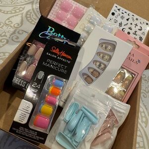 Assorted Nail Art and Press-On Nails, Mani/Pedi Set - Spring colors